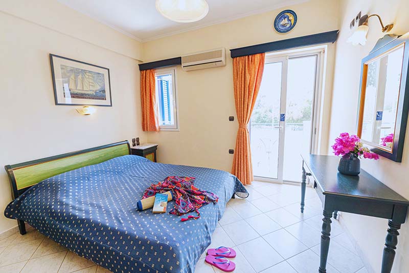 Ithaki Studio Apartments | Villa Maria | Poros Island