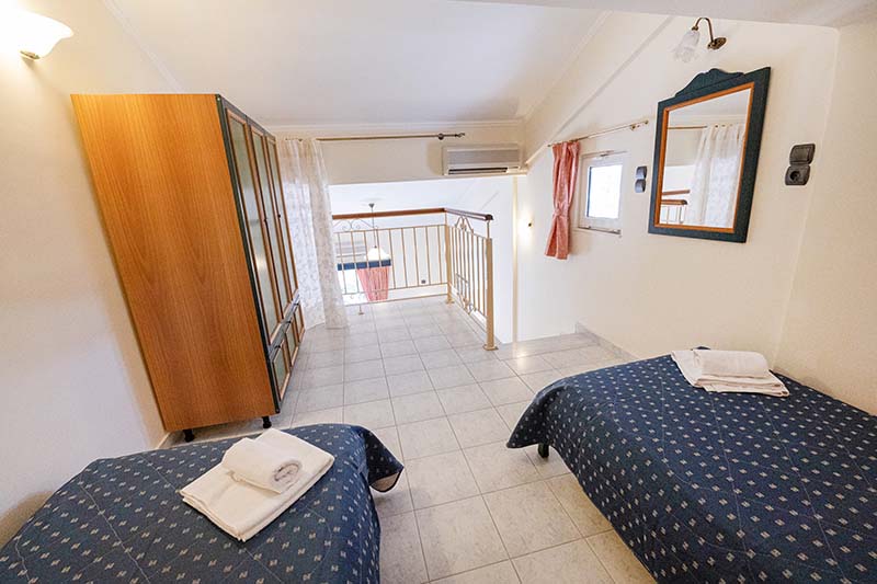 Thira Maisonette Apartments | Villa Maria | Poros Island